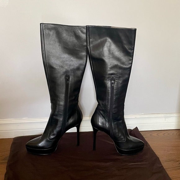 Versace leather stiletto boots - Picture 7 of 8